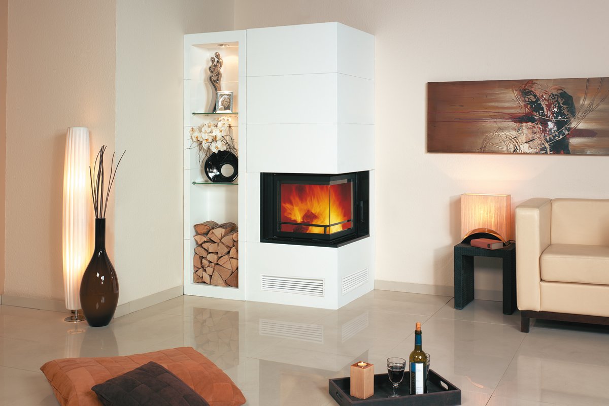 Akumulační krb HARK 10/45.2.0 s regálem Akumulační krb HARK 10/45.2.0 s regálem